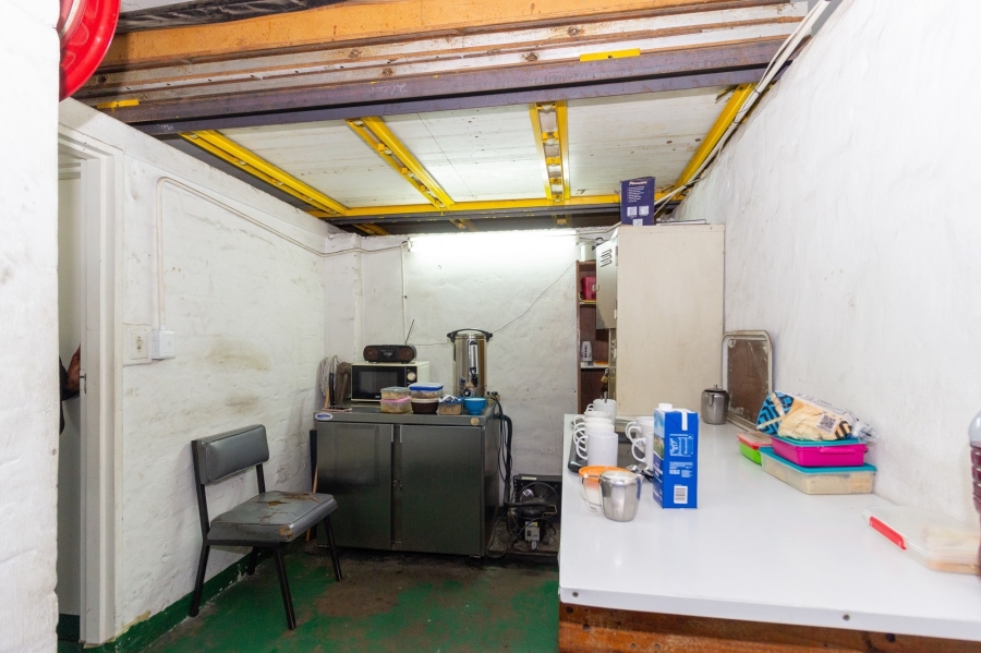 To Let commercial Property for Rent in Korsten Eastern Cape